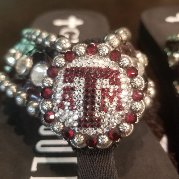 GYPSY SOULE ~ TEXAS A&M ~ REVEILLE ~ FLIPFLOPS ~ 6 - Picture 2 of 5